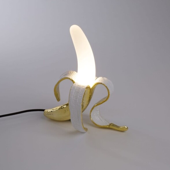 Seletti-Lighting-Studio_job-Banana_Lamp-13082-3.jpg